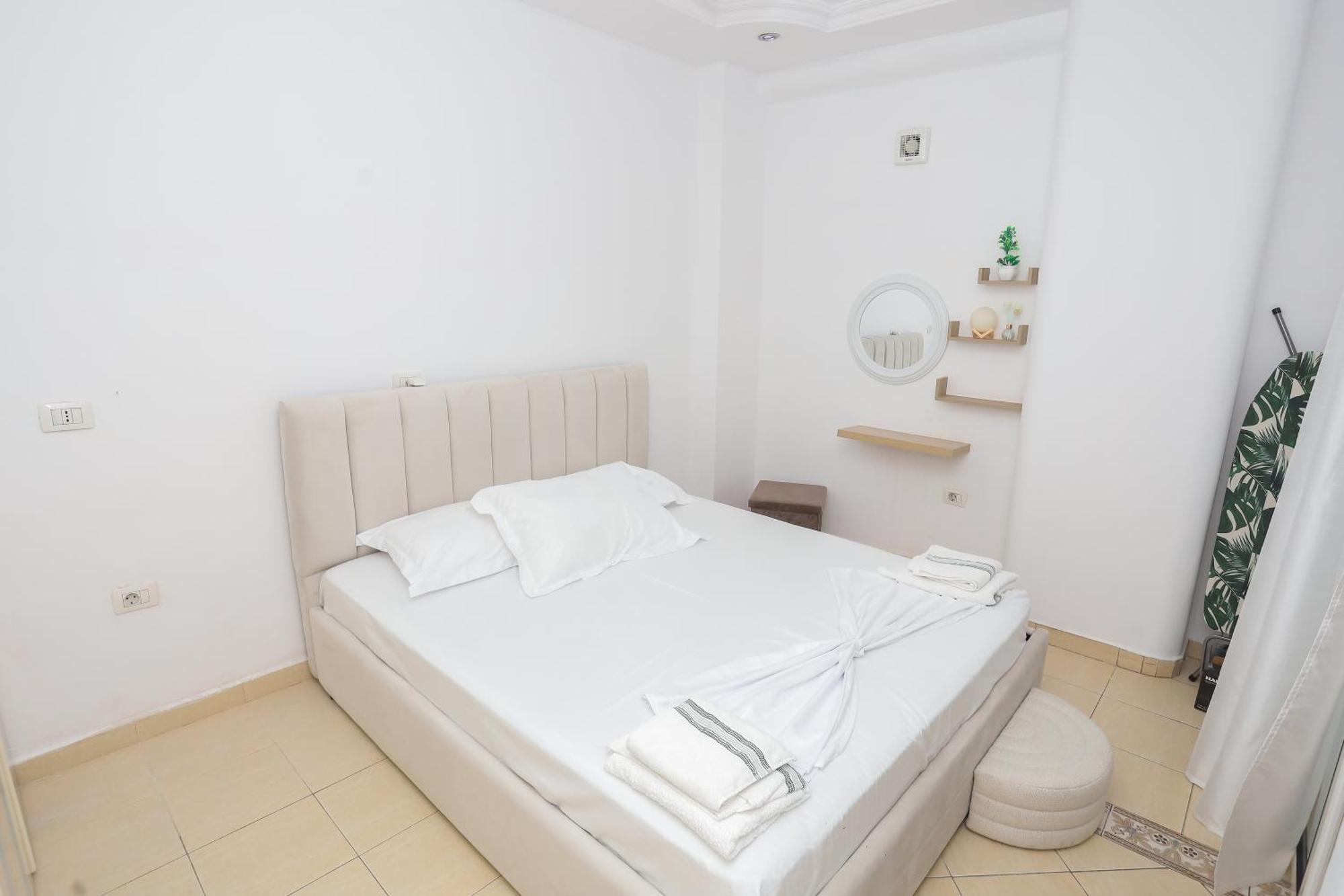 New Bazar Selvia Apartment Tirana Exterior photo